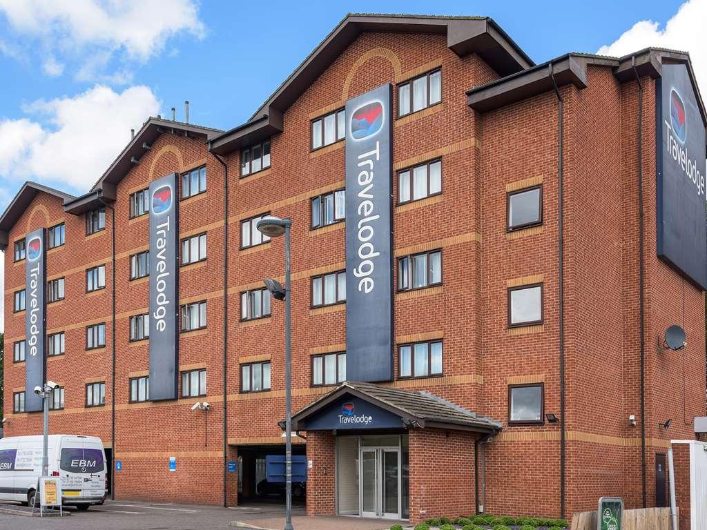 Travelodge London Park Royal Экстерьер фото